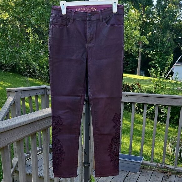 Soft Surroundings Size 6 Purple Lace Applique Ankle Pants - Picture 1 of 8